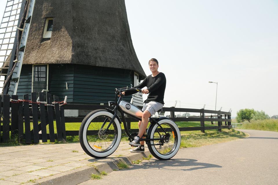 Volendam: E-Fatbike Rental - Taking the longer loop to Marken: bridges, wooden façades, and the return boat