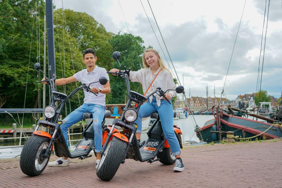 Volendam: E-Scooter Rental - Monnickendam: light-brick houses, the old harbor, and beer brewery time