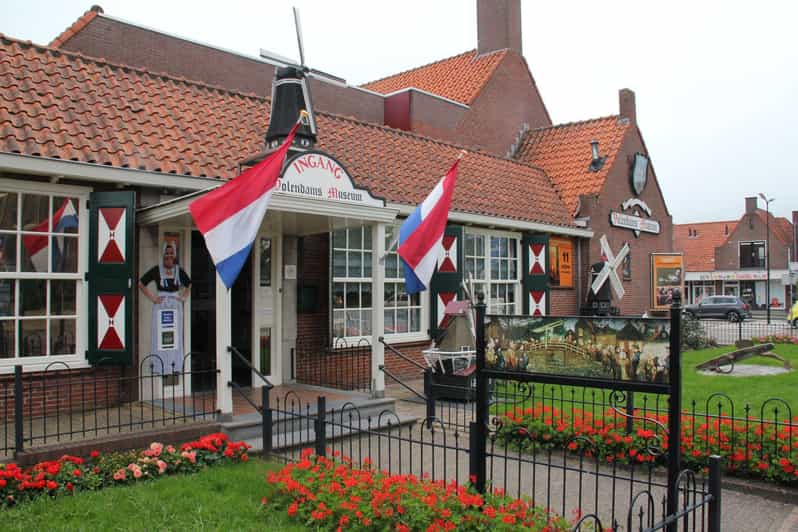 Volendam: Volendams Museum Entry Ticket - When Volendams Museum is the right fit for you