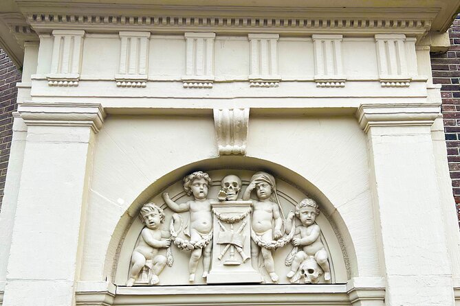 Walking Tour about Golden Age Architecture, private local guide - Golden Age Architecture in Amsterdam: what this private walk helps you see