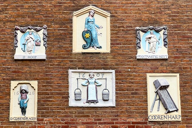 Walking Tour about Golden Age Architecture, private local guide - Westerkerk: spire height, Calvinist simplicity, and Rembrandt’s final resting link