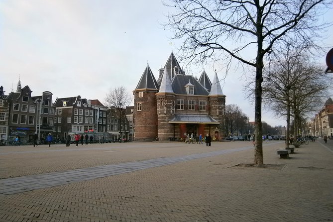 Walking tour of 2 hours of the highlights of Amsterdam - Anne Frank House Front: Photos, Context, and Then Move On