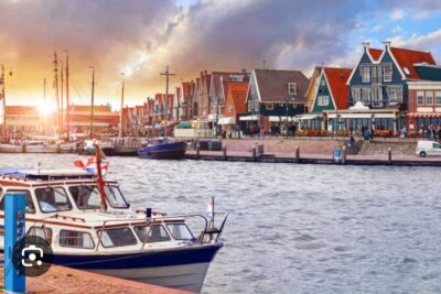 Windmills Country side tour Zaanse Schans-Cheesefactory-Volendam - Door-to-door pickup plus a comfortable ride