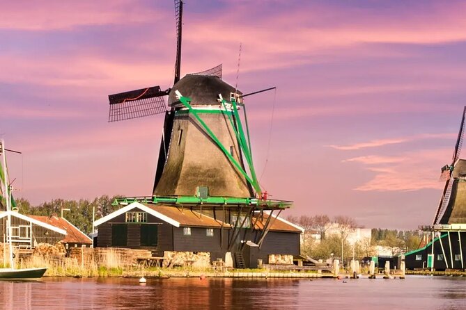 Windmills Country side tour Zaanse Schans-Cheesefactory-Volendam - Who should book this tour (and who might not)