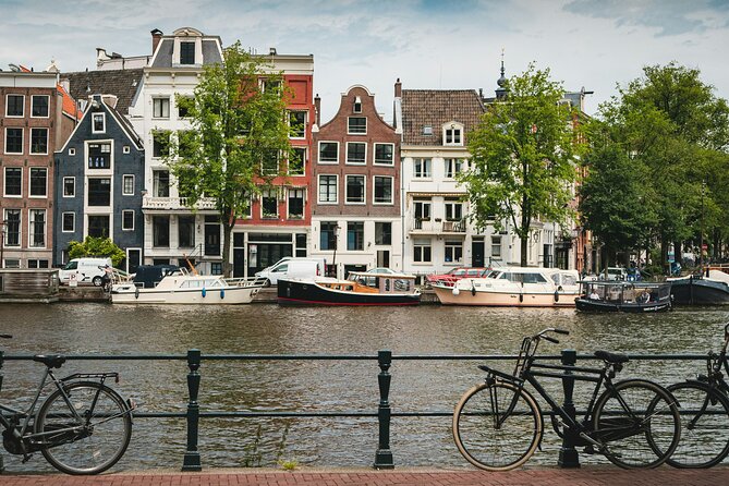 Winter Canal Cruise in Amsterdam - What the 90 minutes feel like on the water