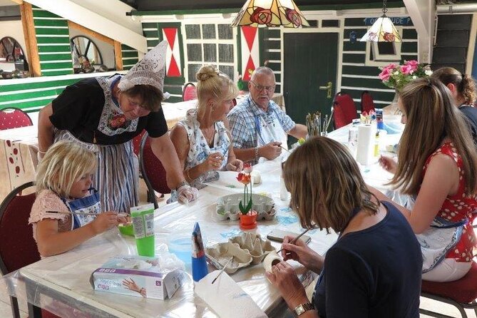 Wooden Shoes Painting Private Workshop in Simonehoeve - Simonehoeve Wooden Shoe Painting: The Good Parts Up Front