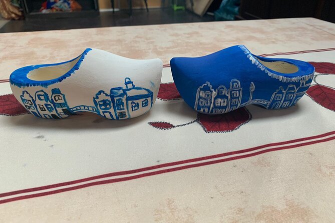 Wooden Shoes Painting Private Workshop in Simonehoeve - Painting Your Own Wooden Shoes: Templates, Guidance, and Real Choice