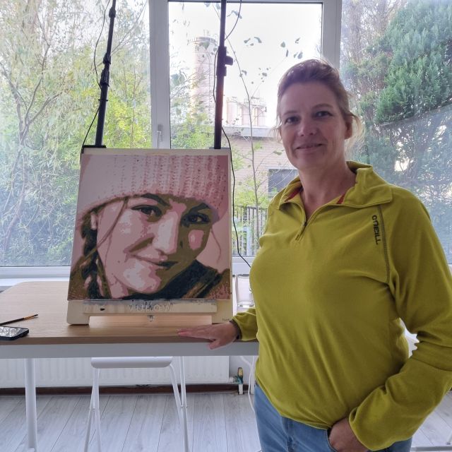 Zaandam: Paint a Perfect Portrait workshop - What you take home: a portrait gift that feels personal