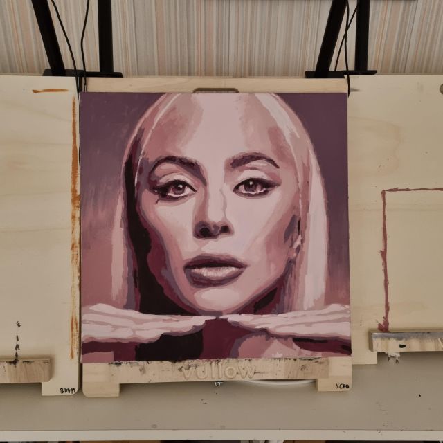 Zaandam: Paint a Perfect Portrait workshop - Finding In de Hoge Hoed: simple meeting point, easy start