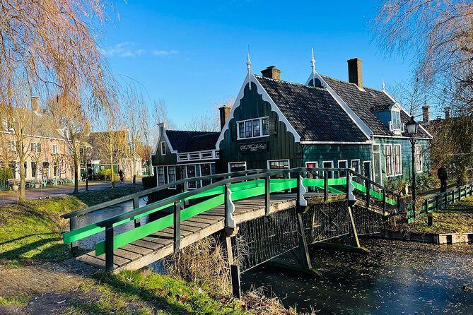 Zaanse Schans and Giethoorn Unique Day Trip with Boat Cruise - How This Day Trip Balances Big Sights and Free Time