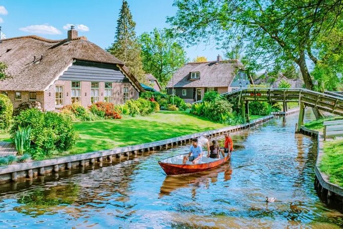 Zaanse Schans Giethoorn Private Tour from Amsterdam Canal Cruise - Who should book this Amsterdam to Zaanse Schans and Giethoorn tour