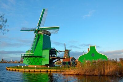 Zaanse Schans Windmills, Cheese and Volendam Tour from Amsterdam - Price and Value: What $51.29 Really Buys