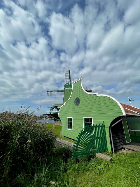 Zaanse Schans: Windmills, Clogs & Cheese by Electric Scooter - Zaanse Schans at your own pace: windmills, Dutch houses, and easy wandering