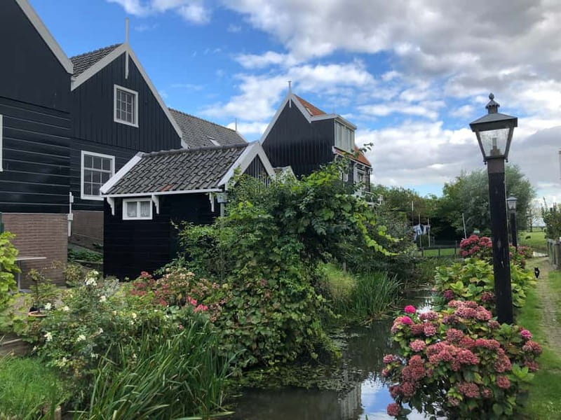 Zaanse Schans Windmills, Fishing Villages & Countryside - Should you book the Zaanse Schans, Volendam & Marken tour?